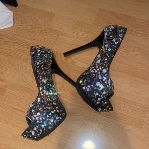Vintage Jewel and sequin platform, high heels size a never worn